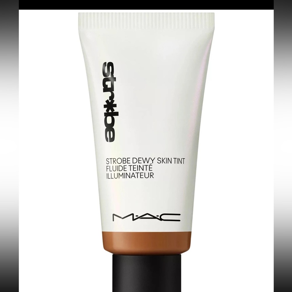 MAC Strobe Dewy Skin Tint 30ml/1 fl oz *DEEP 1* NIB